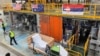 Pilot fabrika za preradu litijuma bila je spakovana je u kontejner za otpremu za litijumski projekat Jadar u Srbiji, u istraživačko-razvojnom centru Rio Tinto na periferiji Melburna, Australija, 30. jula 2021.