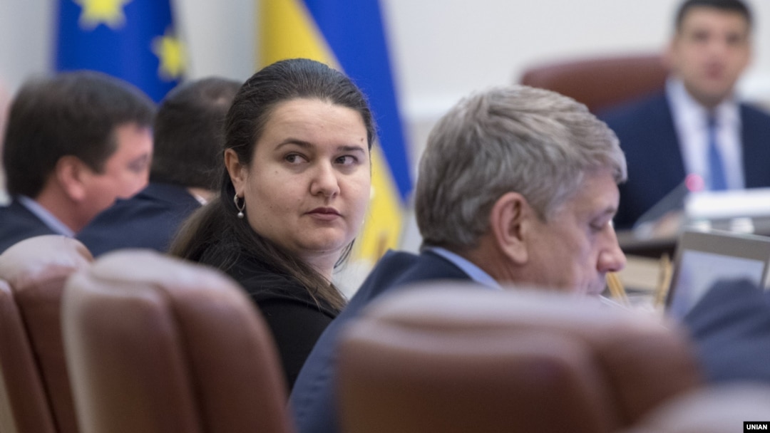 The continued presence of some key economic officials from the previous government, such as Finance Minister Oksana Markarova, which will help ensure some policy stability, Fitch said. 