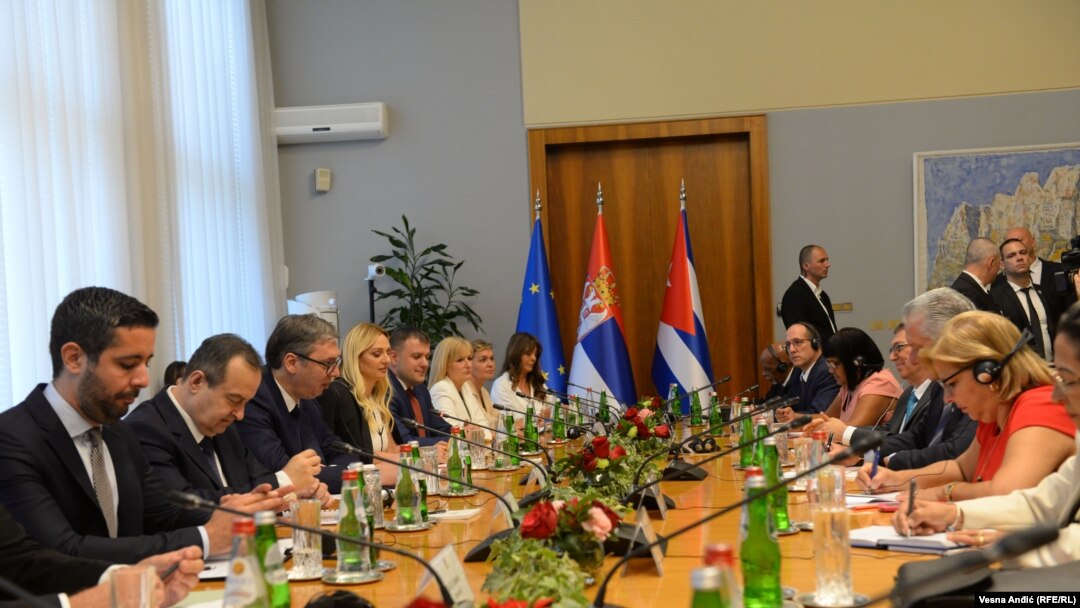 Delegacije Srbije i Republike Kube na zajedničkom sastanku u Beogradu.