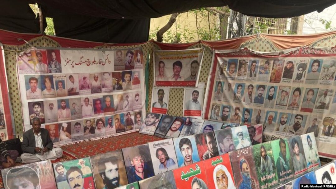 په کوټه کې د ورکو کسانو د موندلو لپاره له څه باندې یوې لسیزې راهیسې احتجاجي ناسته روانه ده - پخوانی انځور.