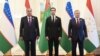 (Слева направо) президент Таджикистана Эмомали Рахмон, президент Туркменистана Сердар Бердымухамедов и президент Узбекистана Шавкат Мирзиёев. Ашхабад. 4 августа, 2023.
