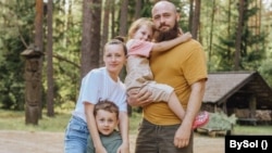 Сяргей Краўчанка зь сям’ёй