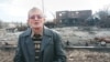 La patru luni de când cele două corpuri de case i-au fost distruse de exploziile din Crevedia, Constantin Nicolae Gavrilescu tot nu a ajuns la un acord cu firma Flagas.