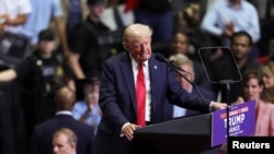 Дональд Трамп під час передвиборчого мітингу