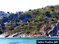 Ostrvo Sazan.