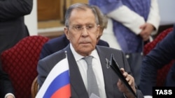 Лавров також сумнівається в доцільності участі Європи в мирних переговорах