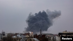Дим від ракетного удару по Львову