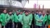 Орусия: кыскарган айлык, иш таштаган мигранттар