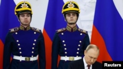 UKRAINE-CRISIS/PUTIN