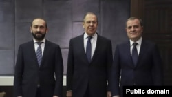 Tajikistan - The foreign ministers of Russia, Armenia and Azerbaijan meet in Dushanbe, May 12, 2022.