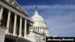 Сотні прихильників Трампа штурмували Капітолій США 6 січня, намагаючись перешкодити законодавцям засвідчити перемогу демократа Джо Байдена на посаді президента