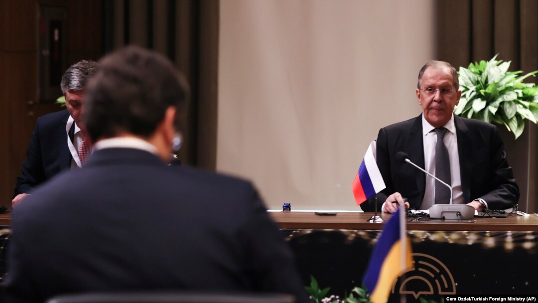Sastanak ruskog ministra vanjskih poslova Sergeja Lavrova i ukrajinskog ministra vanjskih poslova Dmitra Kulebe u Antaliji 10. marta 2022. 