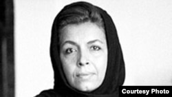 لیلی گلستان، صاحب گالری گلستان
