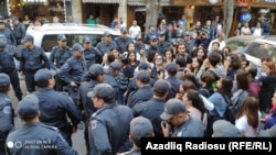 Bakıda qadına qarşı zorakılığa etiraz edilir, arxiv foto