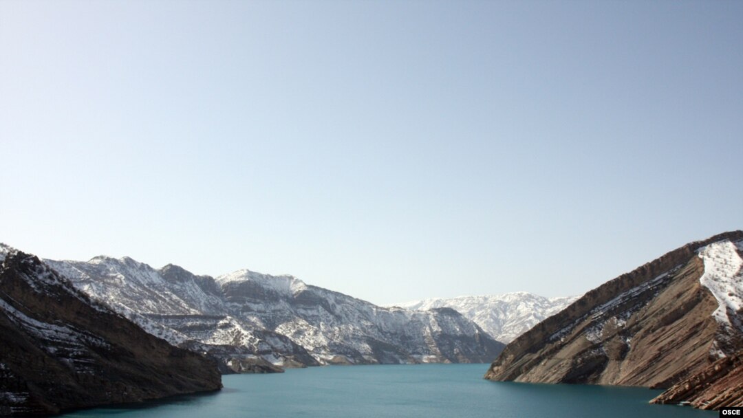 While Tajikistan sees energy independence and economic development in hydropower on the Vakhsh and other rivers, Uzbekistan fears for its agriculture on an already-overburdened river system.