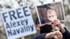 Гіганти здалися Путіну? Чому Google та Apple видалили додаток у Росії (рос.) 