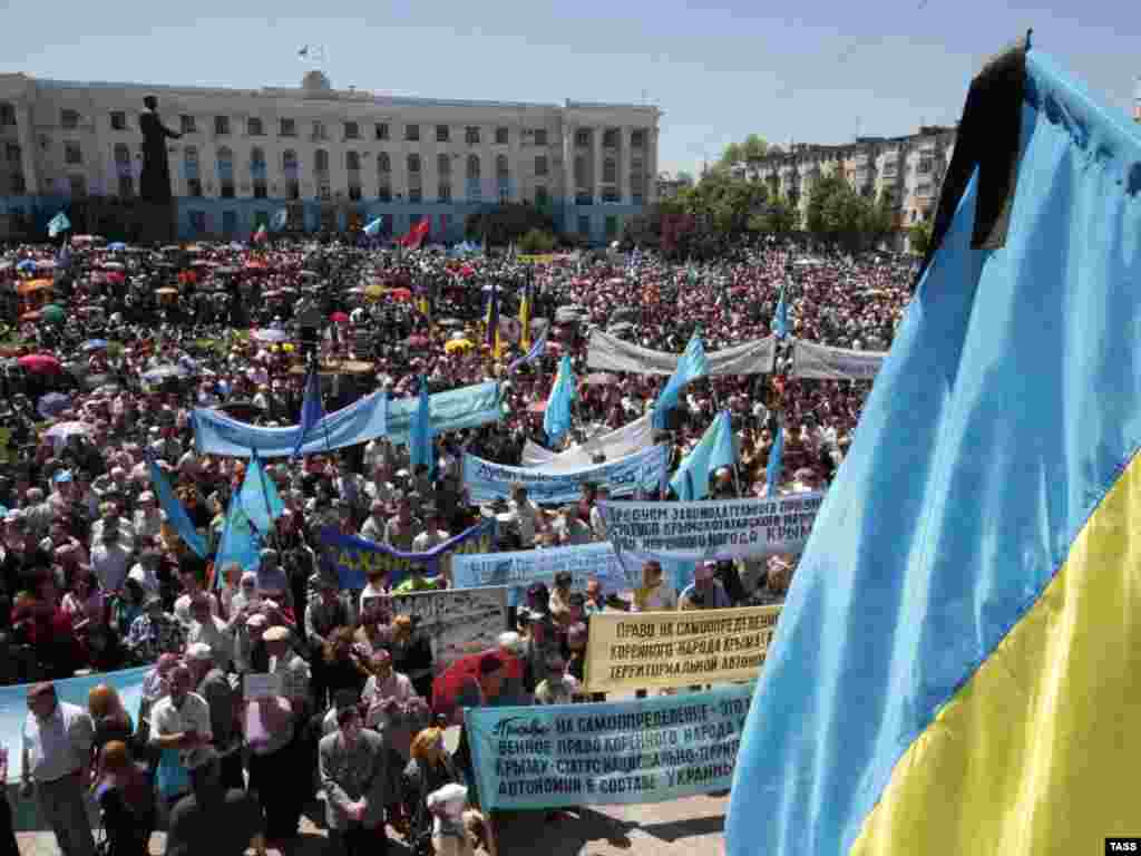 Під час жалобного мітингу у Сімферополі