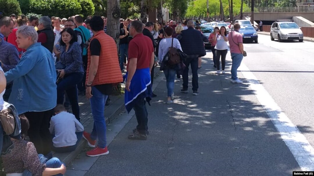 Coadă la vot, la Barcelona, pe 26 mai.