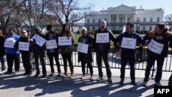 Протест під Білим домом із вимогою не скасовувати Obamacare, 23 березня 2017 року