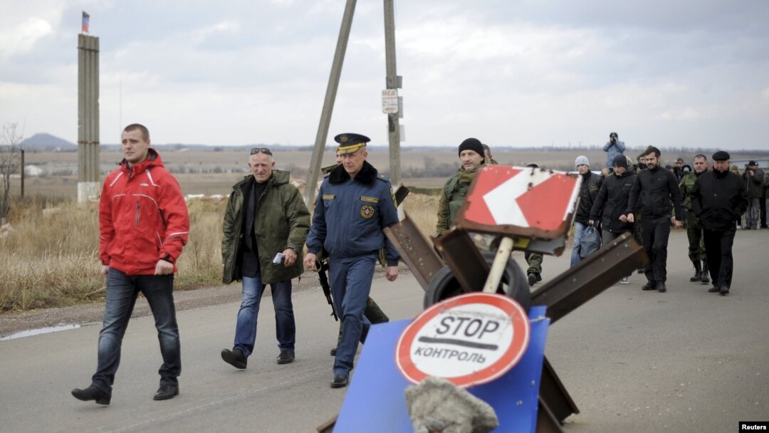 Ілюстраційне фото. Обмін полоненими між угрупованням «ДНР» та Україною. Донецька область, листопад 2015 року