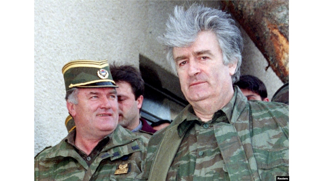 Ratko Mladić i Radovan Karadžić