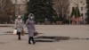 «Місяця півтора точно протягнемо»: як люди проводять карантин без заробітку (рос.) 