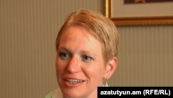 Armenia -- Celeste Wallander, the U.S. deputy assistant secretary of defense for Russia, Ukraine and Eurasia Policy gives an interview to RFE/RL, Yerevan, 28Jun2011