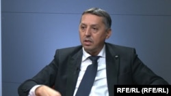 Daniel David ar vrea să rămână ministru al Educației într-un nou guvern, însă cu condiția ca Executivul să își asume propunerile sale de reformă. 