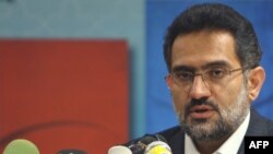 محمد حسینی، وزیر فرهنگ و ارشاد اسلامی