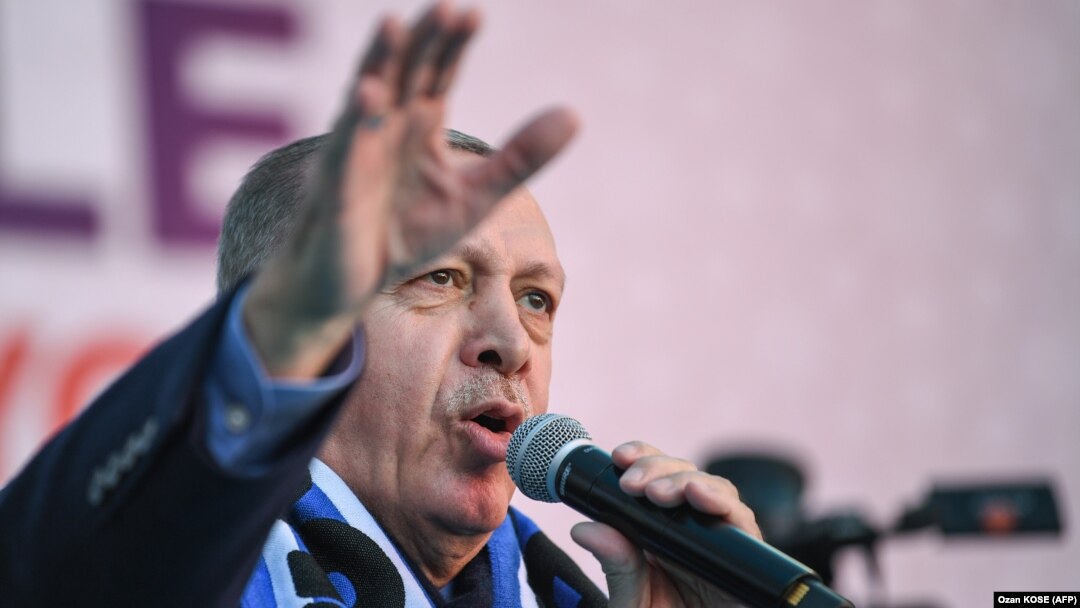 Turski predsjednik Redžep Tajip Erdogan na predizbornom skupu
