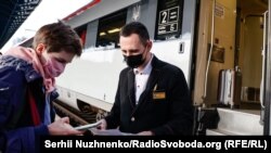 Посилені обмеження для міжобласних перевезень почали діяти з 21 жовтня
