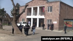 Պռոշյանի գյուղապետարանը