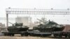 Росія майже наполовину спустошила найбільший склад радянської бронетехніки – The Moscow Times