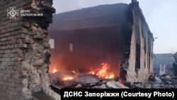 За даними ДСНС, ще одну дівчинку 2019 року народження врятували рятувальники