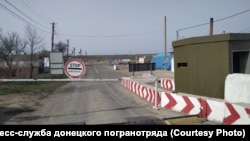 Валюту, прикраси, картини та монети вилучили співробітники ДФС