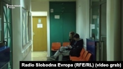 Pacijenti u čekaonici jednog doma zdravlja u Sarajevu (fotoarhiv)