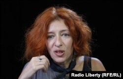Таня Локшина