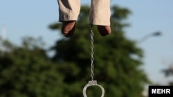 عکس آرشیوی است.