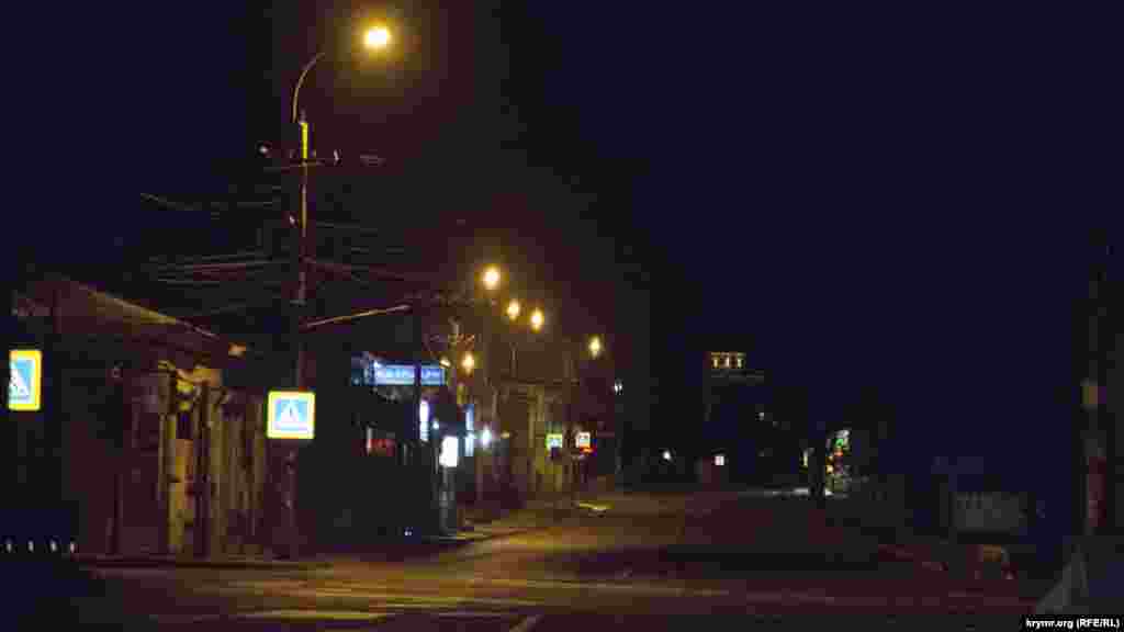 В Симферополе и в центре города на ул. Пролетарской есть свет