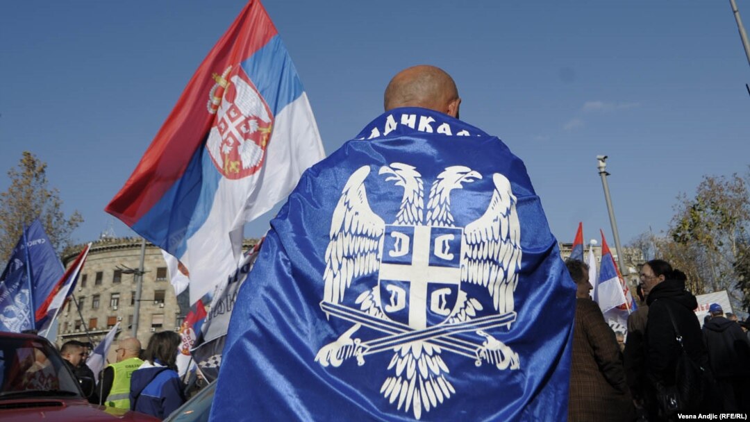 Neke zemlje Unije neće pristajati na otvaranje novih pregovaračkih poglavlja sa Beogradom dok se radikalska trojka ne nađe u Hagu