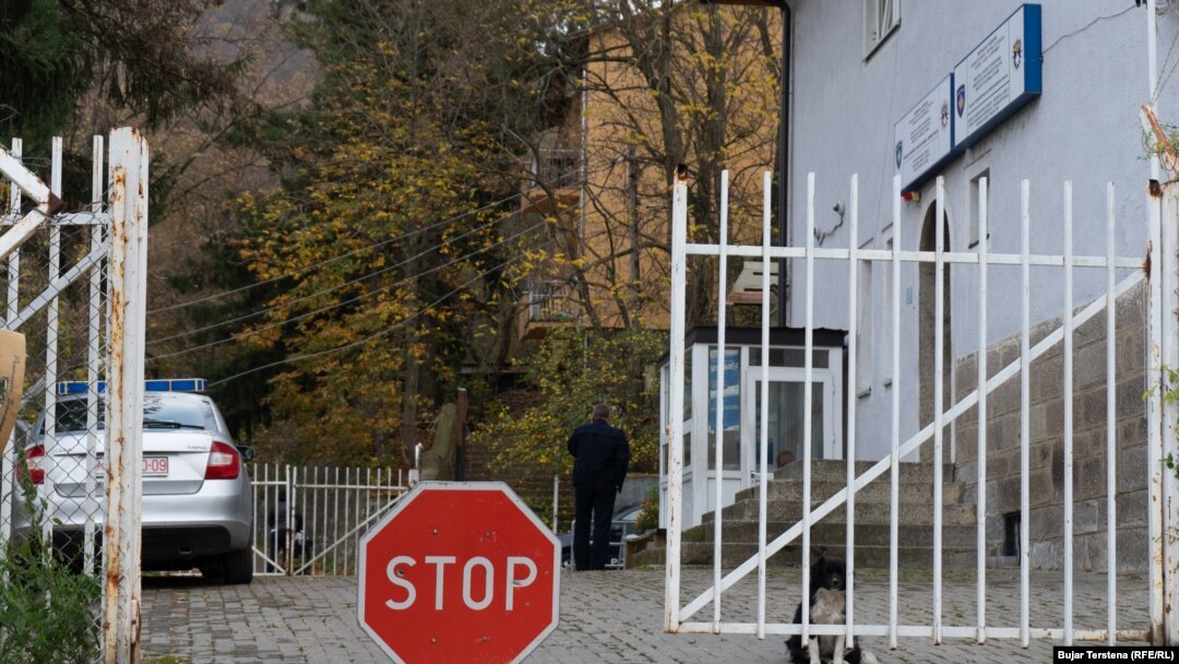 Policijska stanica u Zvečanu, arhivska fotografija