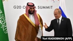 ولادیمیر پوتین و محمد بن سلمان هشتم تیر ماه در اوساکای ژاپن، در حاشیه نشست گروه ۲۰