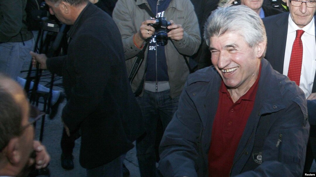 Ilija Jurišić po dolasku u Tuzlu, 11. oktobar 2010.