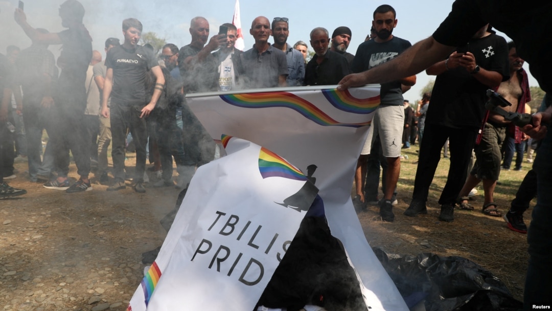 Tbilisidə LGBT tədbirinə homofob hücumların birindən sonra