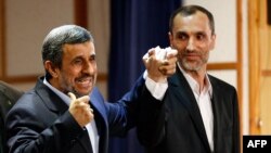 محمود احمدی‌نژاد و حمید بقایی