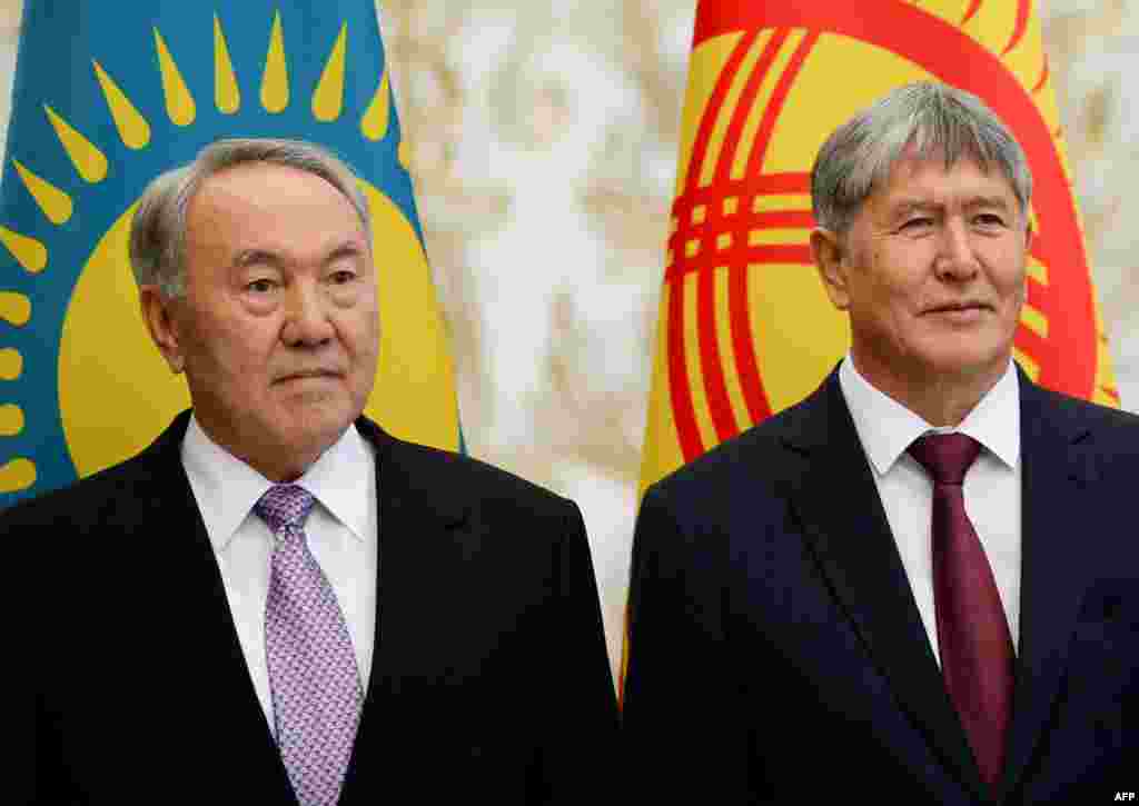 Алмазбек Атамбаев и Нурсултан Назарбаев. 