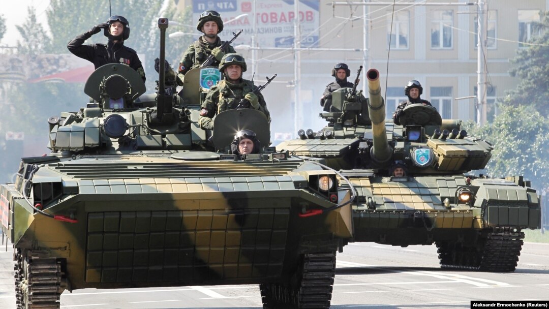 Під час параду в Донецьку 24 червня 2020 року