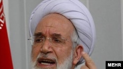 مهدی کروبی می گوید که تا آخرين لحظه در کنار مردم خواهد ماند.