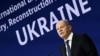 «У 2200 кілометрах на північний схід звідси Путін сьогодні демонструє своїх солдатів, танки та ракети. Нас не повинні лякати такі силові ігри! Давайте залишатися непохитними в нашій підтримці України – стільки, скільки буде потрібно!», – Олаф Шольц