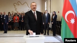 Ільгам Алієв голосує в Баку, 11 квітня 2018 року